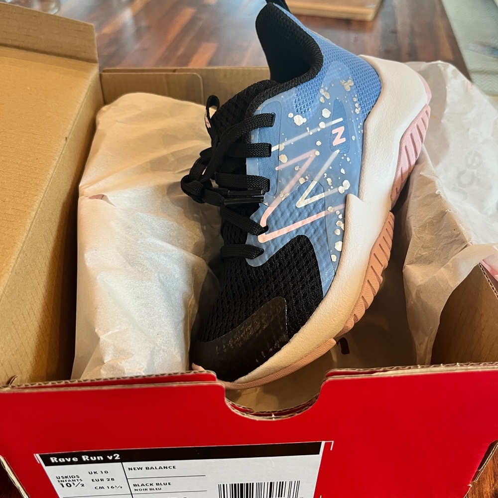 New Balance Kids Sneakers - Rave Run v2